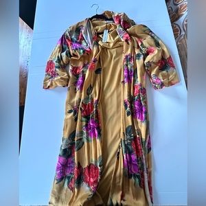 Alice and Olivia Yellow Flower Kimono Robe